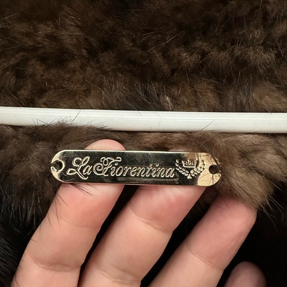 Stunning La Fiorentina Mink Fur Poncho. NWOT - Picture 2 of 9